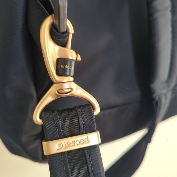 PacSafe Backpack Laptop Bag Citysafe CX Anti Theft RIFD Safe Black - Picture 5 of 13